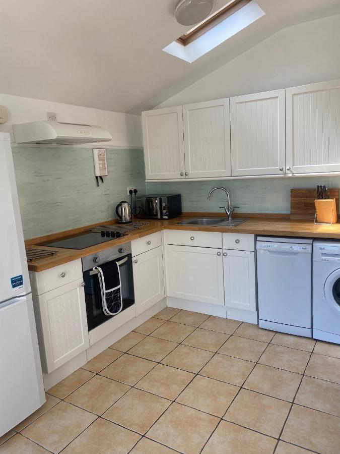 Upper Grippath Farm Holiday Cottages Newport  Exterior foto