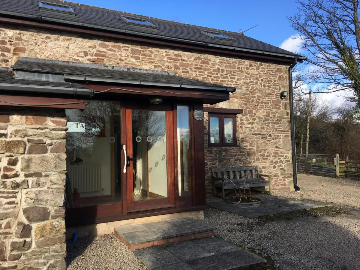 Upper Grippath Farm Holiday Cottages Newport  Exterior foto