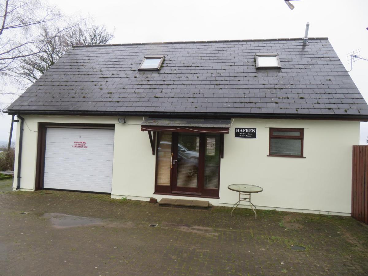Upper Grippath Farm Holiday Cottages Newport  Exterior foto